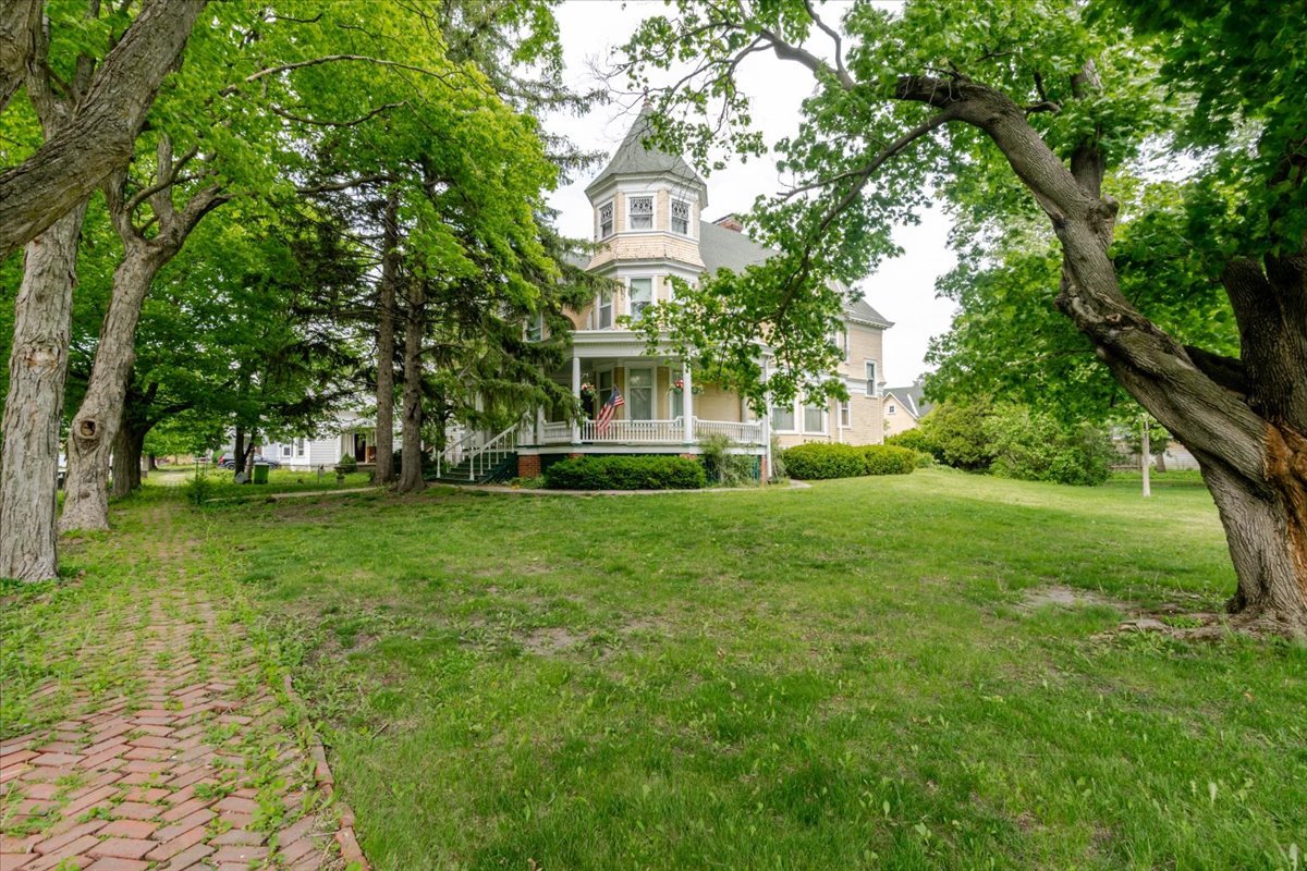425 Mason Street Chenoa IL 61726