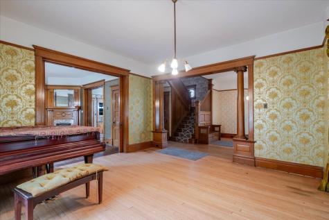 425 Mason Street Chenoa IL 61726
