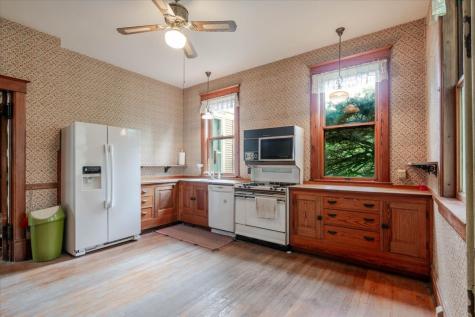 425 Mason Street Chenoa IL 61726