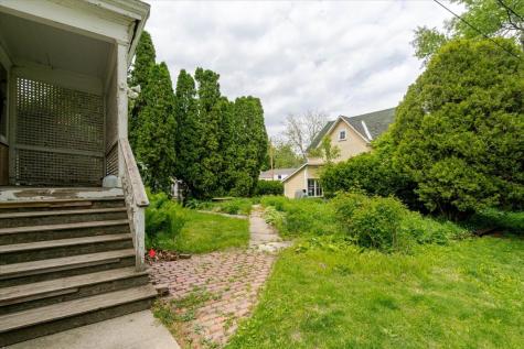 425 Mason Street Chenoa IL 61726