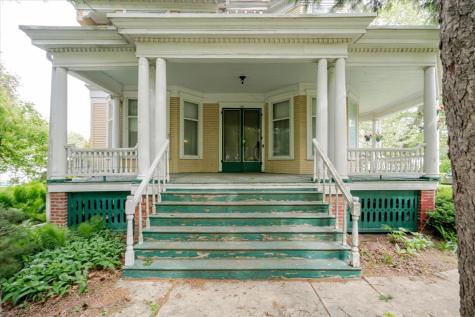 425 Mason Street Chenoa IL 61726