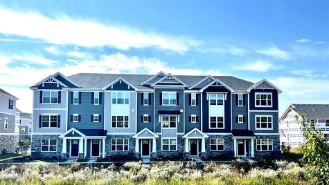 438 Lakeshore Court St. Charles IL 60174