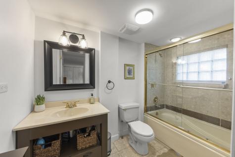 146 West Greenfield Avenue Lombard IL 60148