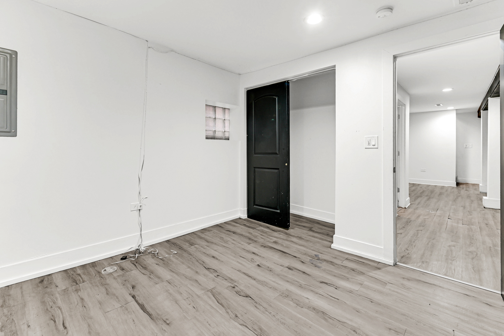 6553 South Eberhart Avenue Chicago IL 60637