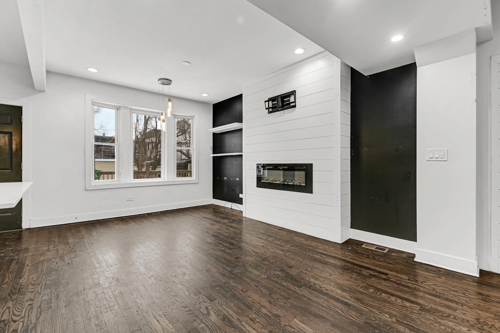 6553 South Eberhart Avenue Chicago IL 60637