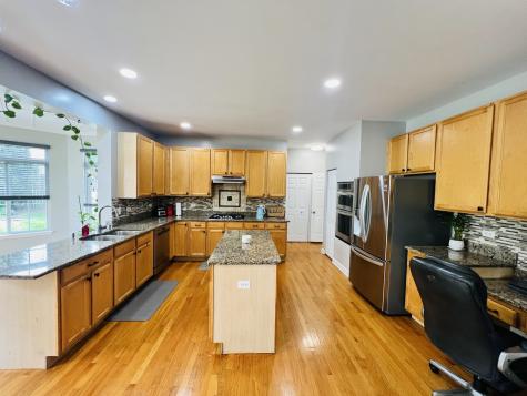416 Ptarmigan Place Lindenhurst IL 60046