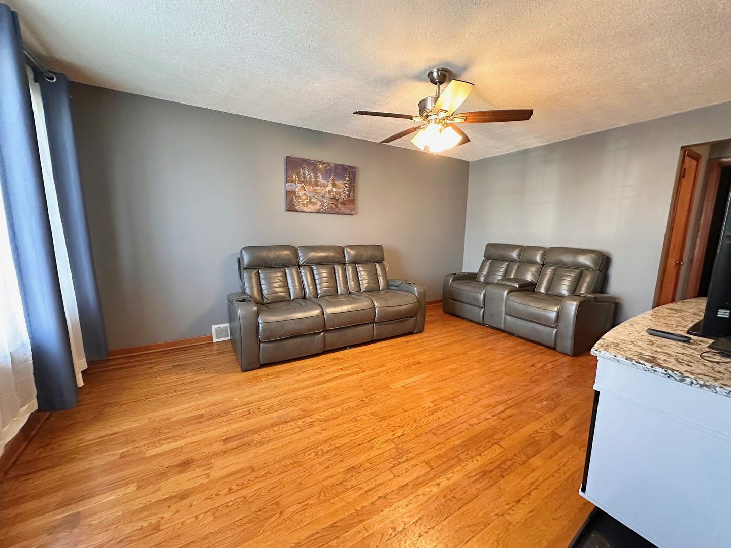 4131 West 81st Place Chicago IL 60652