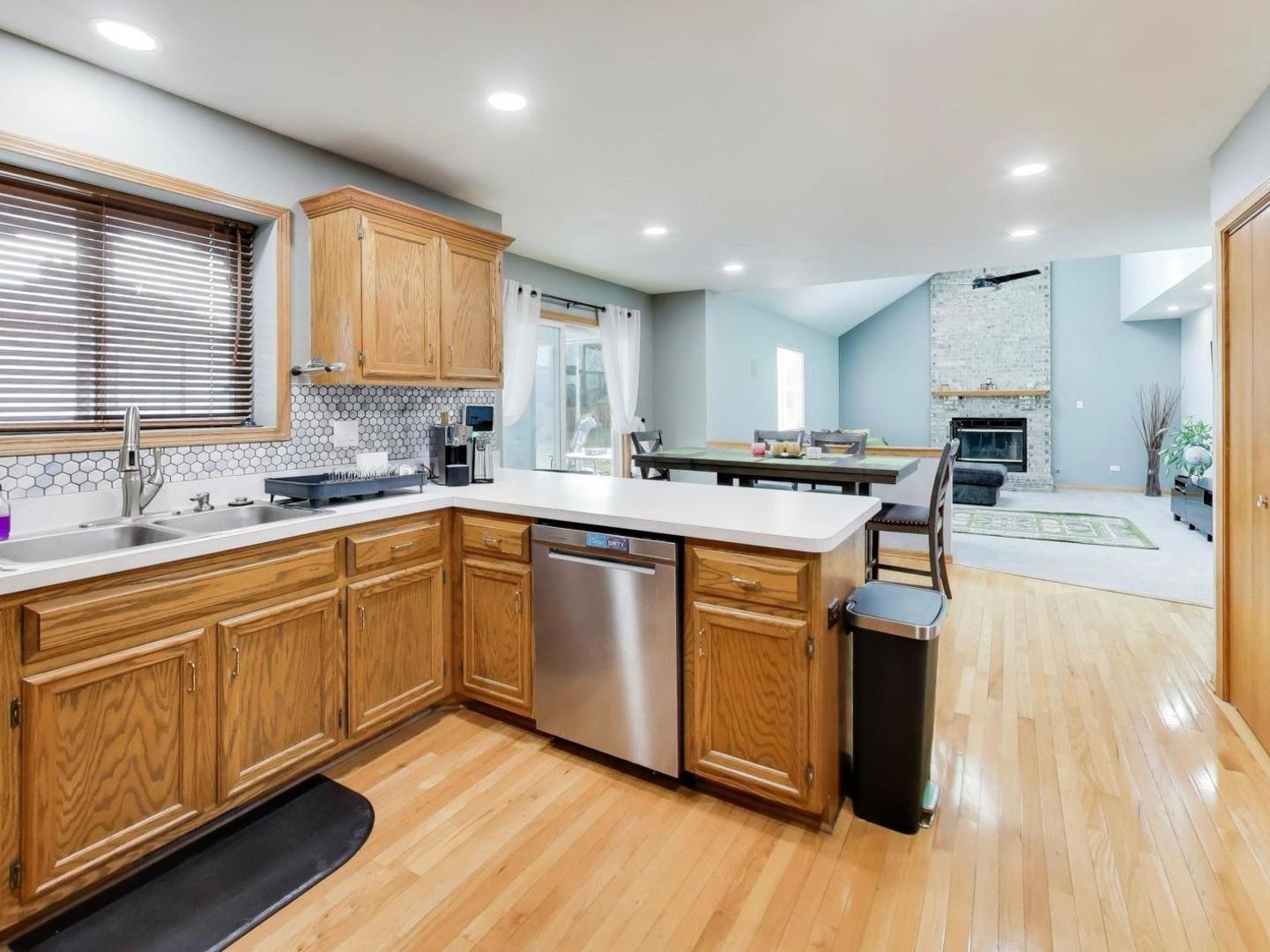 313 Fox Bend Circle Bolingbrook IL 60440