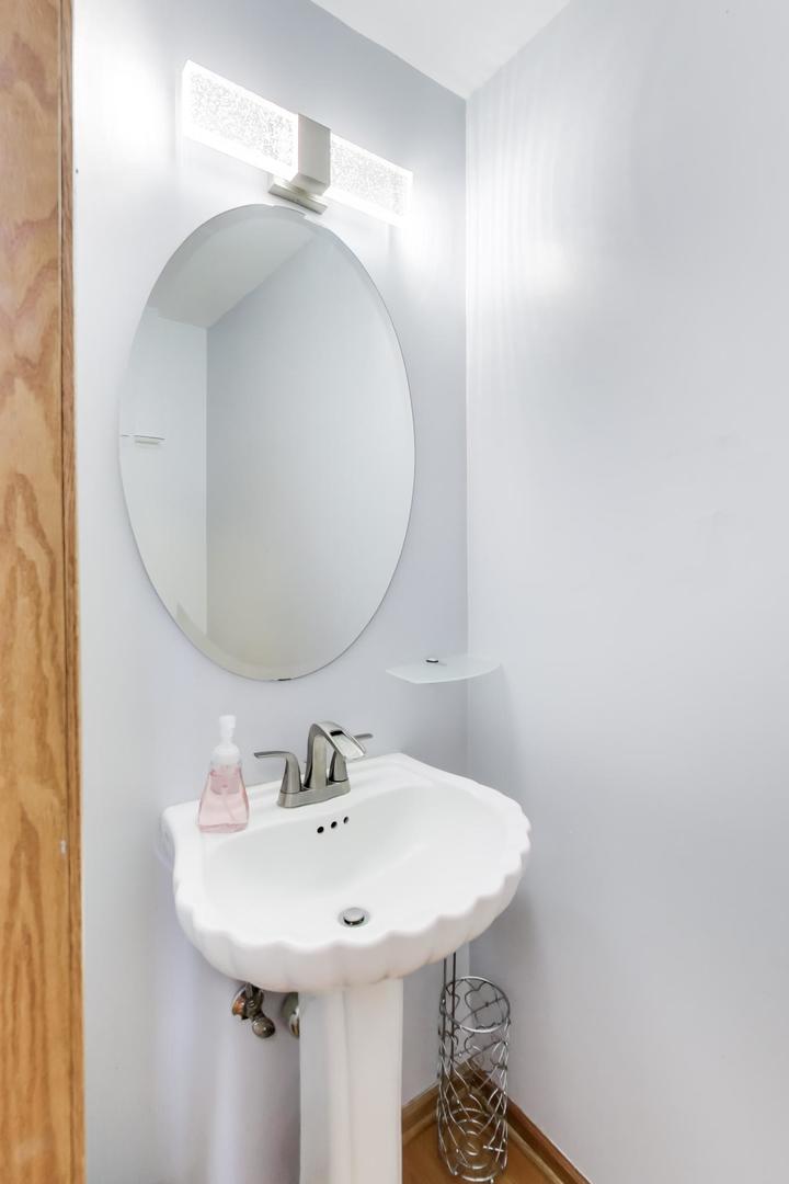 313 Fox Bend Circle Bolingbrook IL 60440