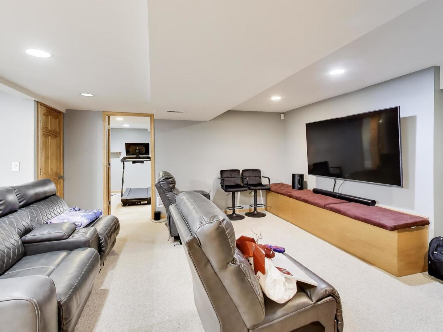 313 Fox Bend Circle Bolingbrook IL 60440