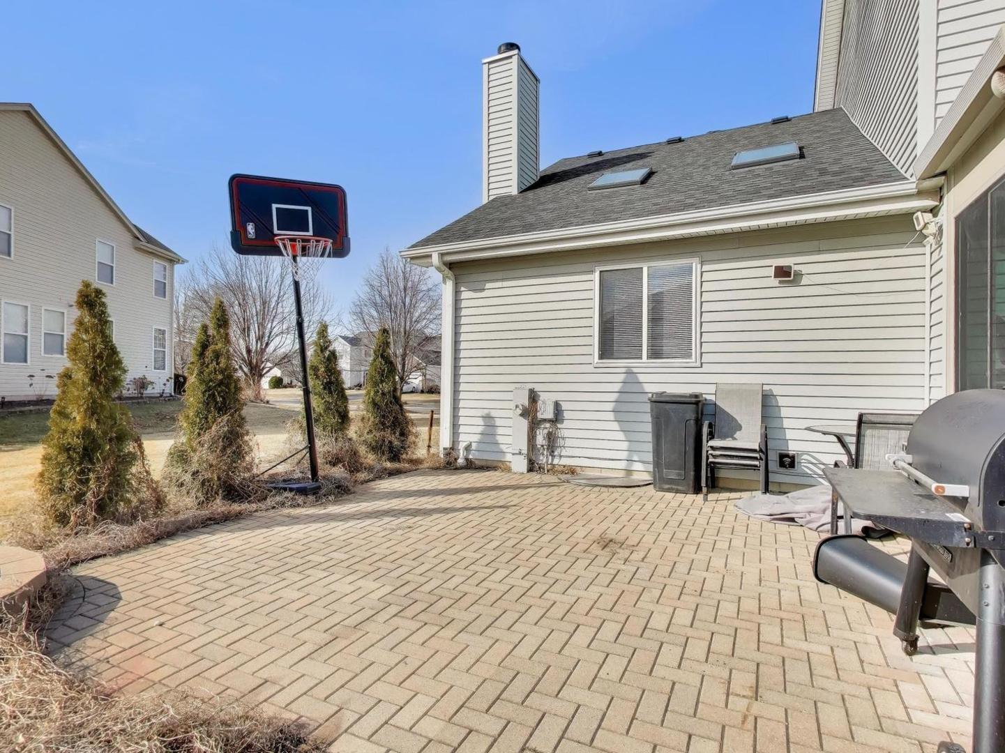 313 Fox Bend Circle Bolingbrook IL 60440