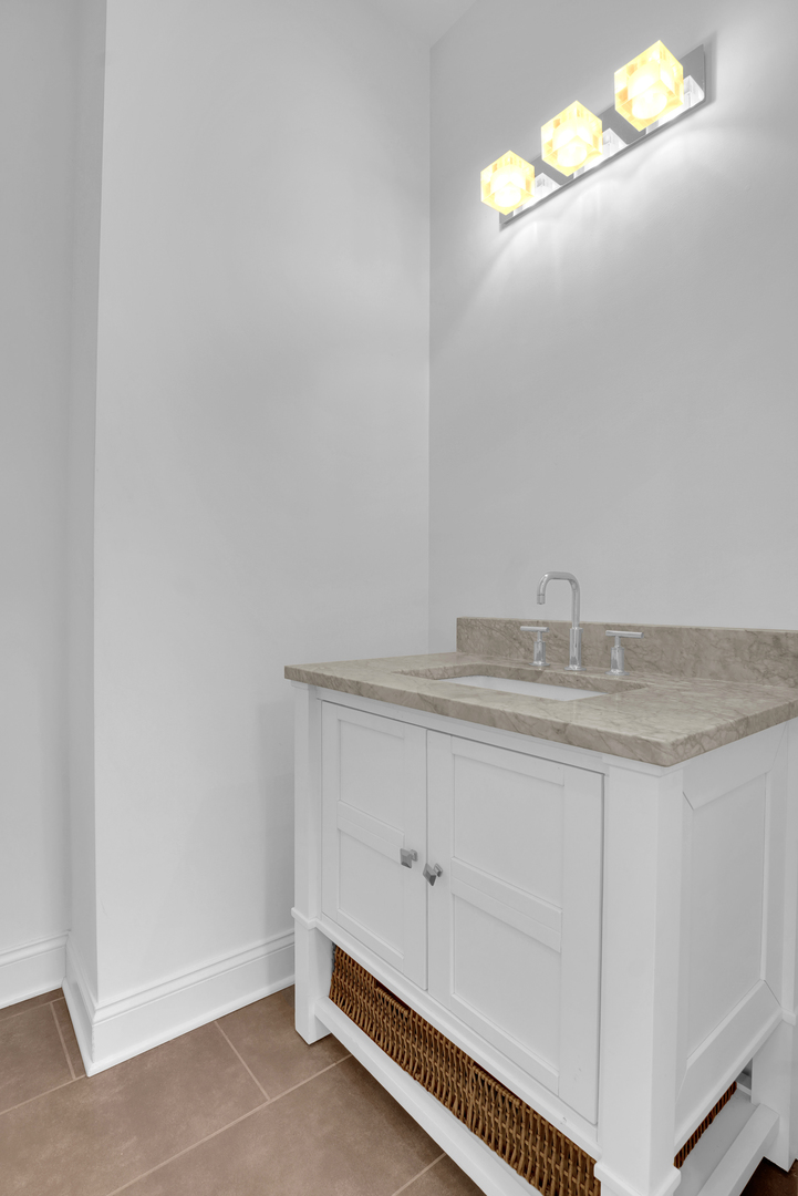 5838 North Sacramento Avenue Chicago IL 60659