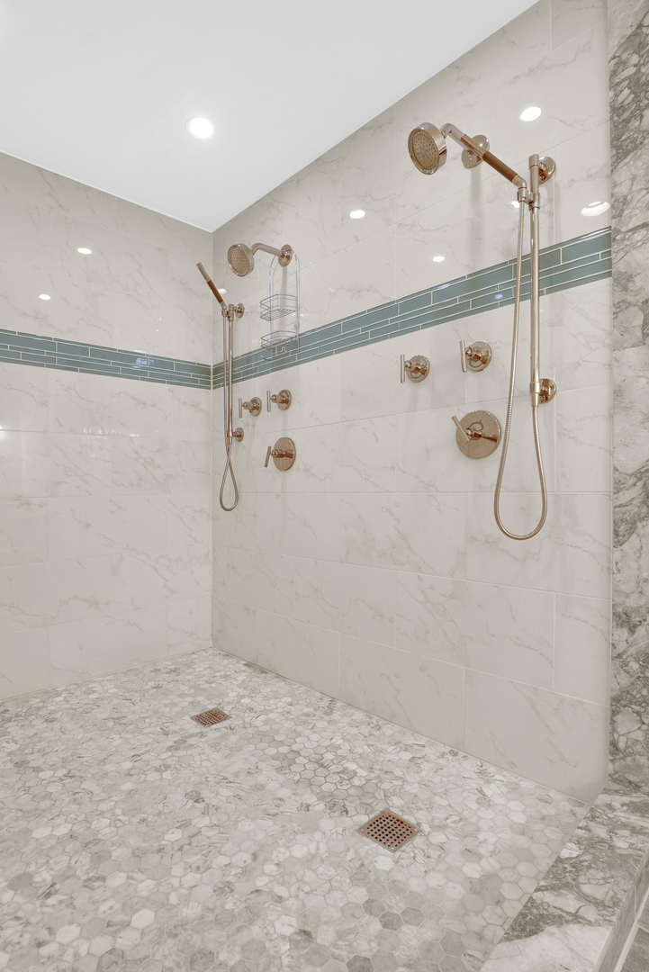 5838 North Sacramento Avenue Chicago IL 60659