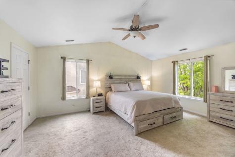 1237 East Greystone Drive Round Lake Beach IL 60073