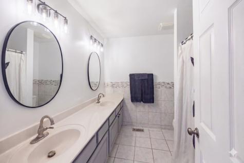 1237 East Greystone Drive Round Lake Beach IL 60073