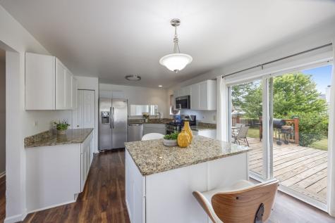 1237 East Greystone Drive Round Lake Beach IL 60073