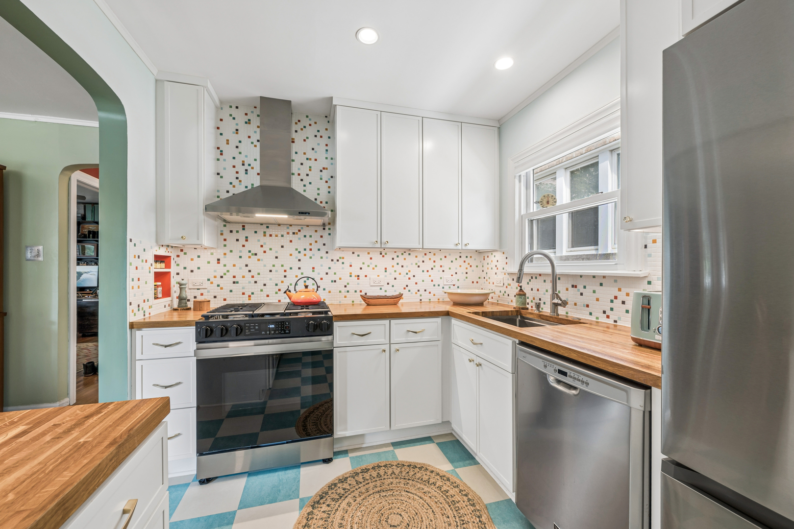 7900 Karlov Avenue Skokie IL 60076