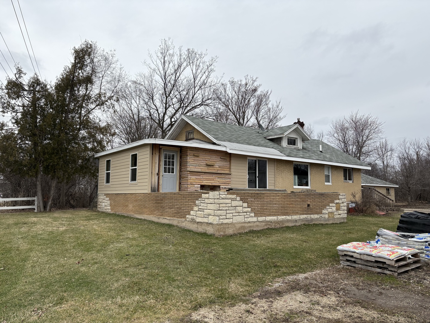 1031 Il Route 173 Highway Antioch IL 60002