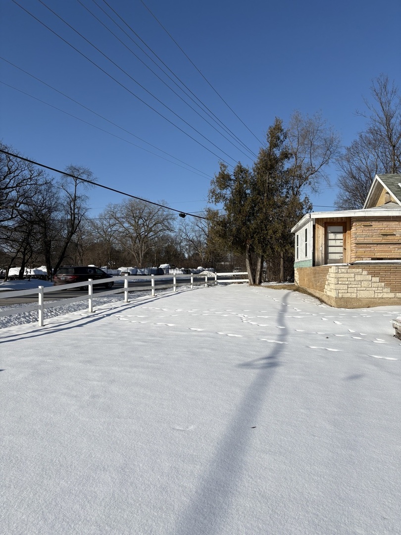 1031 Il Route 173 Highway Antioch IL 60002