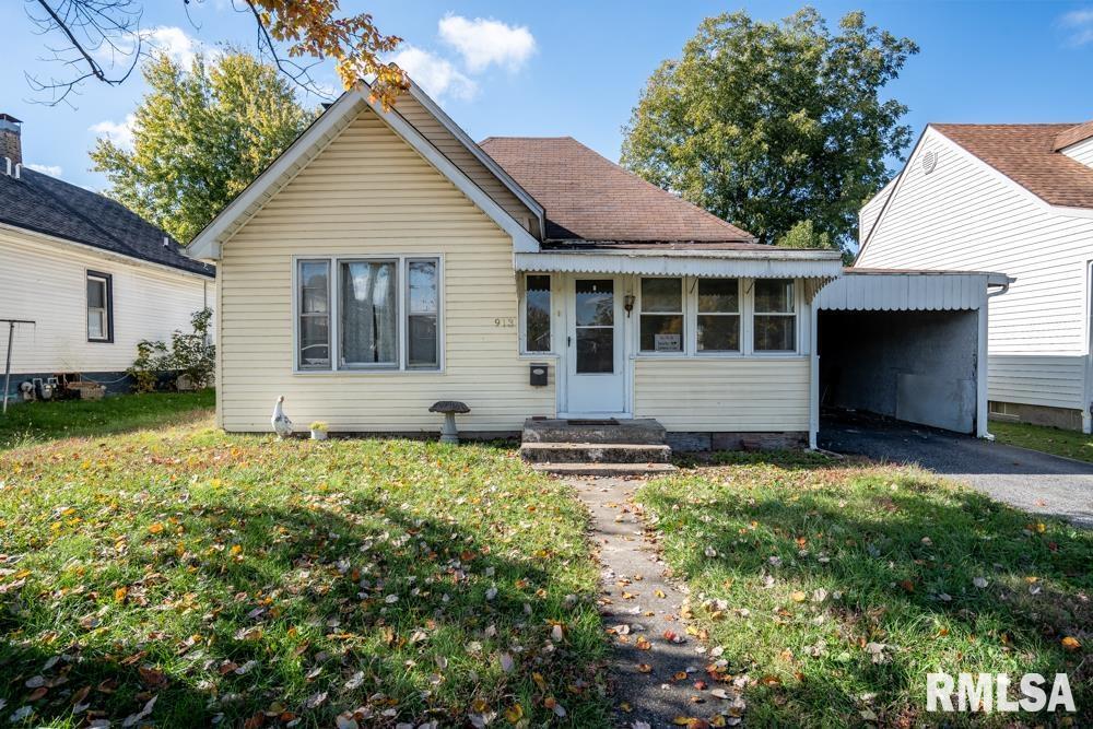 913 South 12th Street Herrin IL 62948