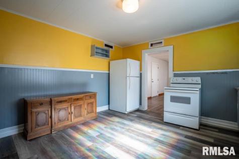 913 South 12th Street Herrin IL 62948