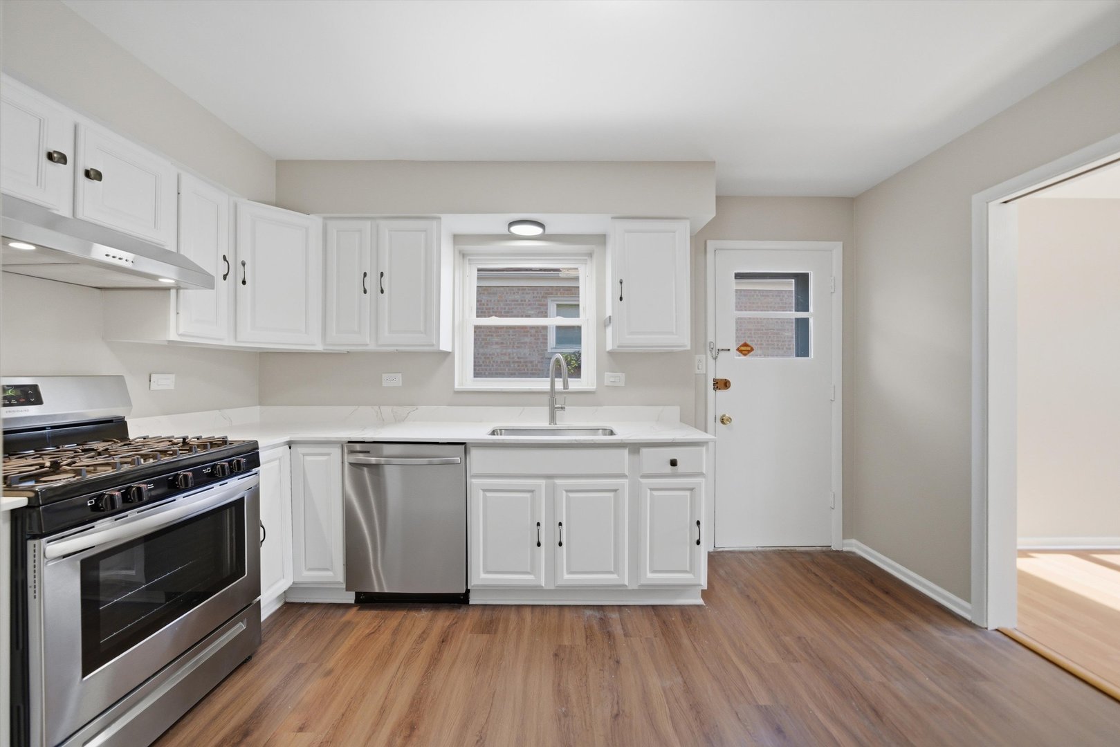 7506 Kilbourn Avenue Skokie IL 60076