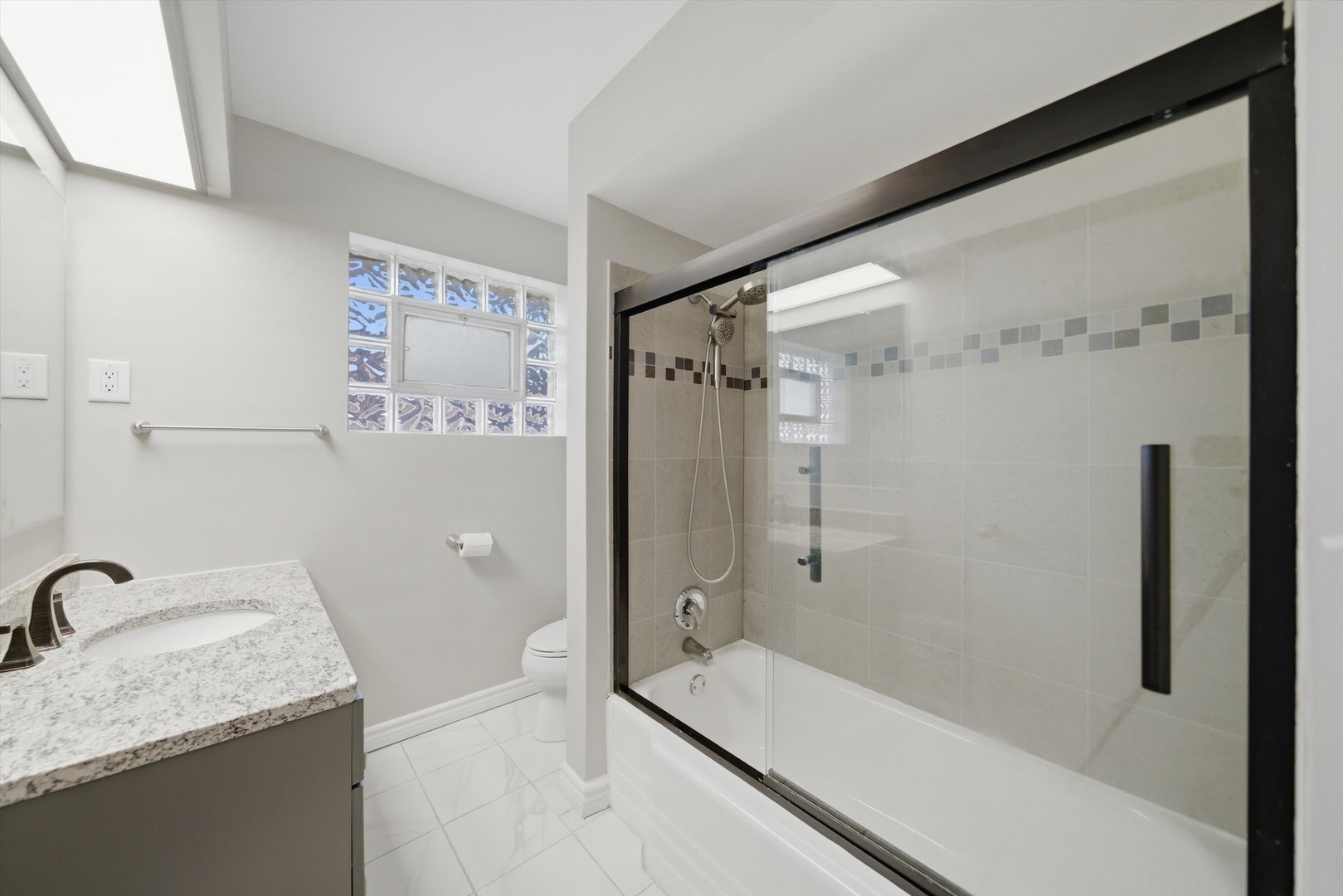 7506 Kilbourn Avenue Skokie IL 60076