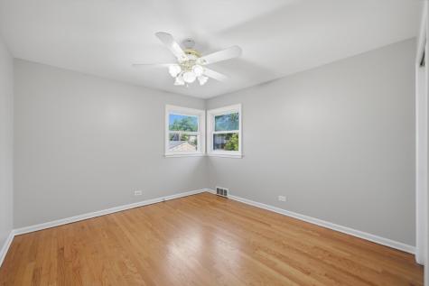 7506 Kilbourn Avenue Skokie IL 60076
