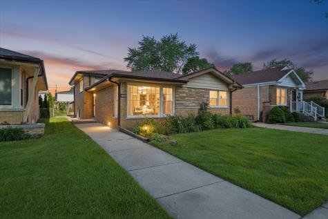7506 Kilbourn Avenue Skokie IL 60076