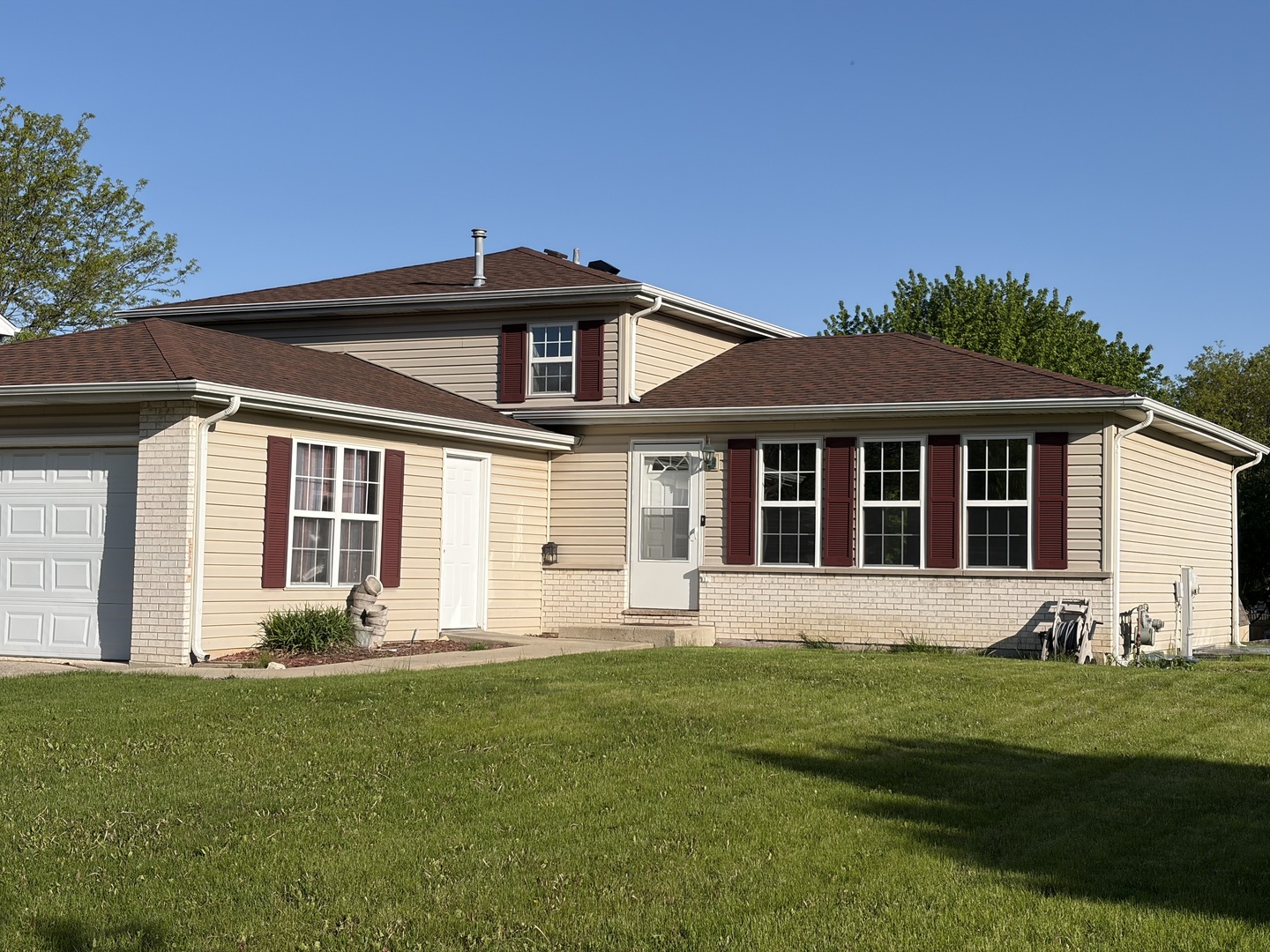 2 Beaver Creek Court Bolingbrook IL 60490