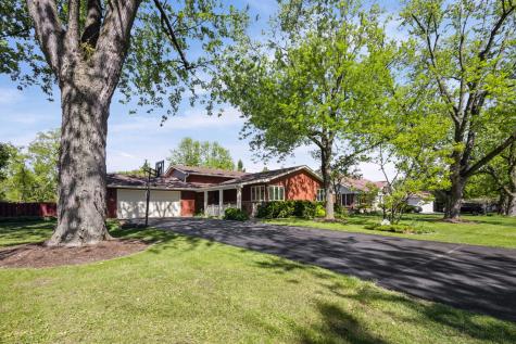1016 Longmeadow Drive Glenview IL 60025