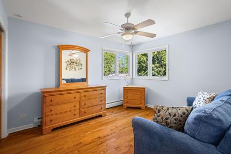 1016 Longmeadow Drive Glenview IL 60025