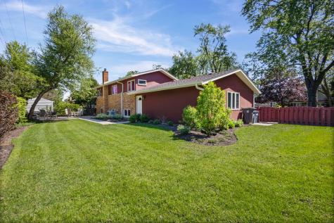 1016 Longmeadow Drive Glenview IL 60025