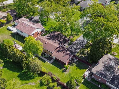 1016 Longmeadow Drive Glenview IL 60025