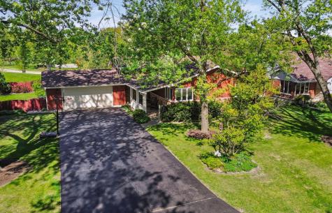 1016 Longmeadow Drive Glenview IL 60025