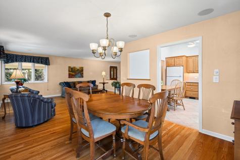 1016 Longmeadow Drive Glenview IL 60025