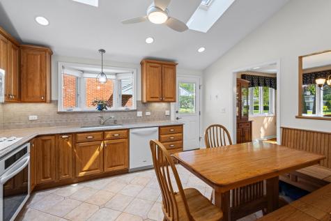 1016 Longmeadow Drive Glenview IL 60025