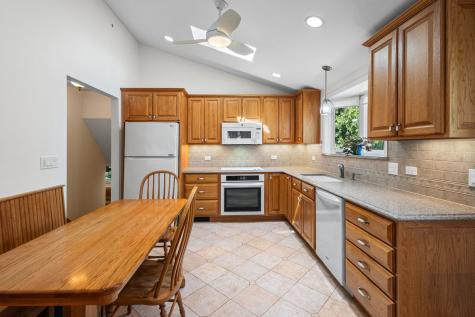 1016 Longmeadow Drive Glenview IL 60025
