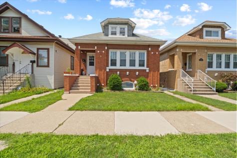 3036 North Luna Avenue Chicago IL 60641
