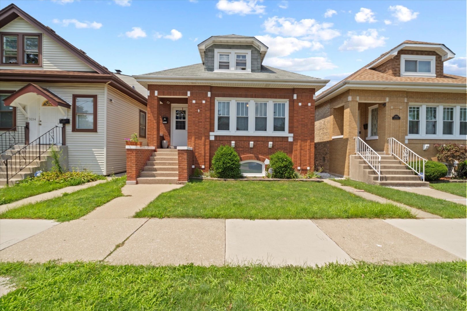 3036 North Luna Avenue Chicago IL 60641