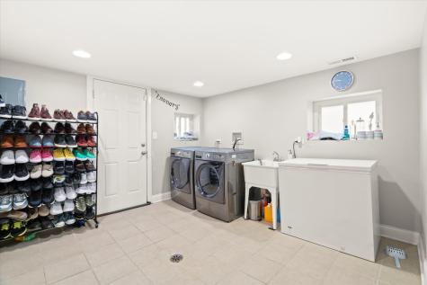 3036 North Luna Avenue Chicago IL 60641