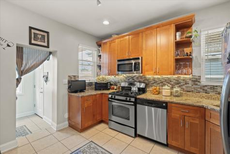 3036 North Luna Avenue Chicago IL 60641