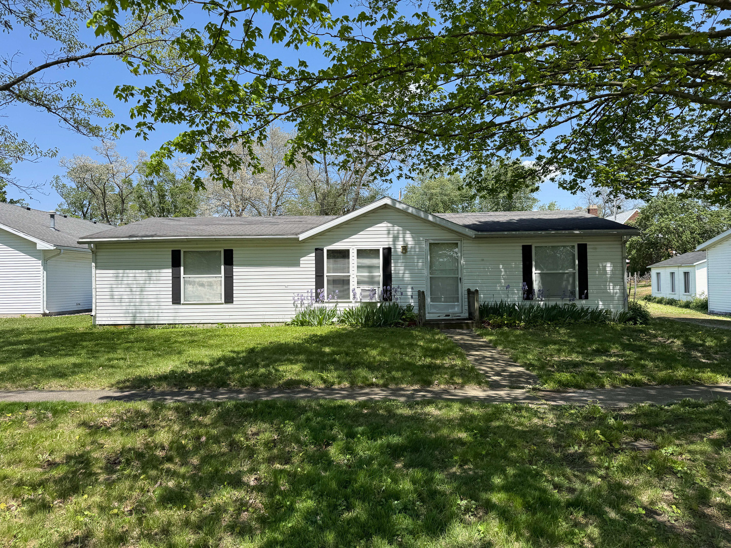 155 East Concord Street Sheldon IL 60966