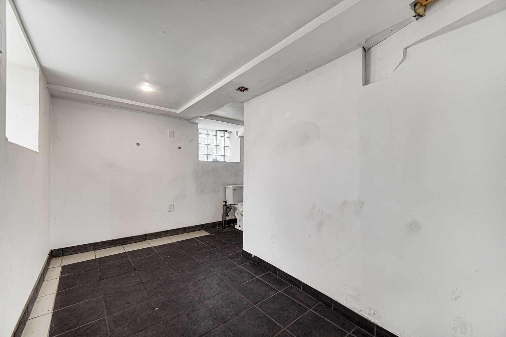 11239 South Longwood Drive Chicago IL 60643