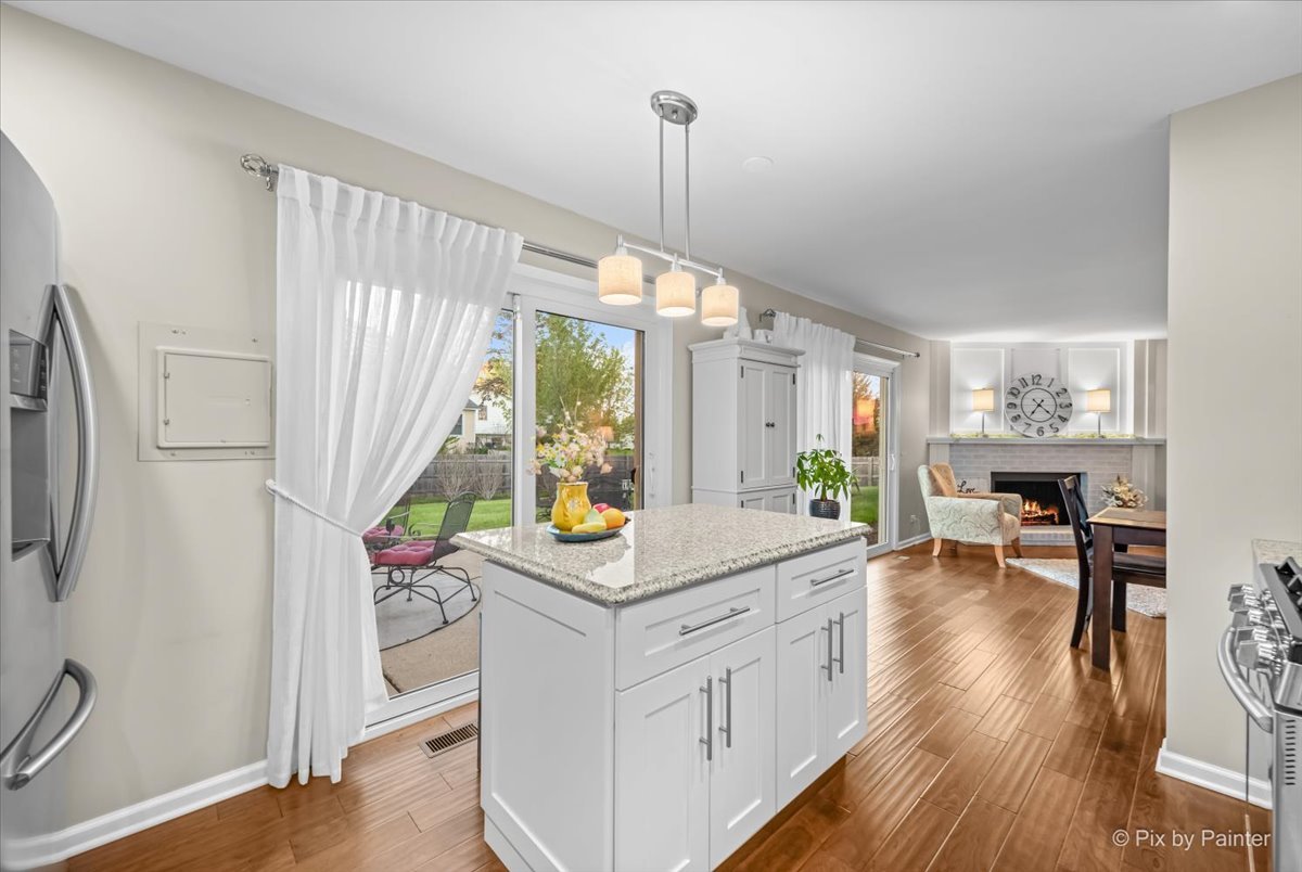 666 Surryse Road Lake Zurich IL 60047