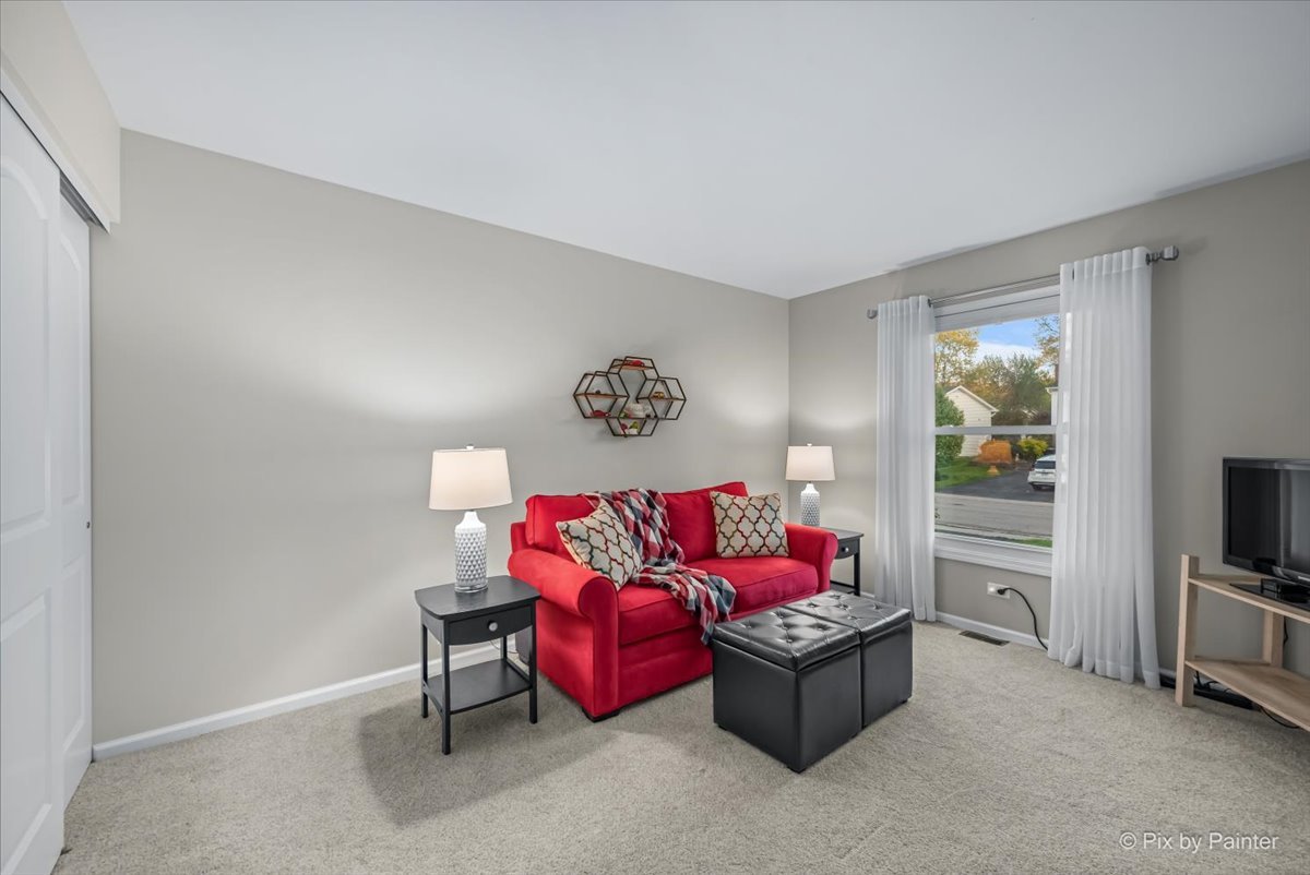 666 Surryse Road Lake Zurich IL 60047