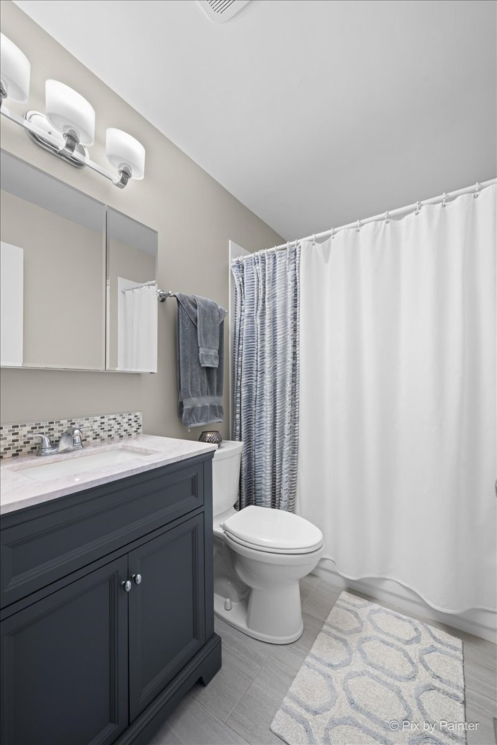 666 Surryse Road Lake Zurich IL 60047