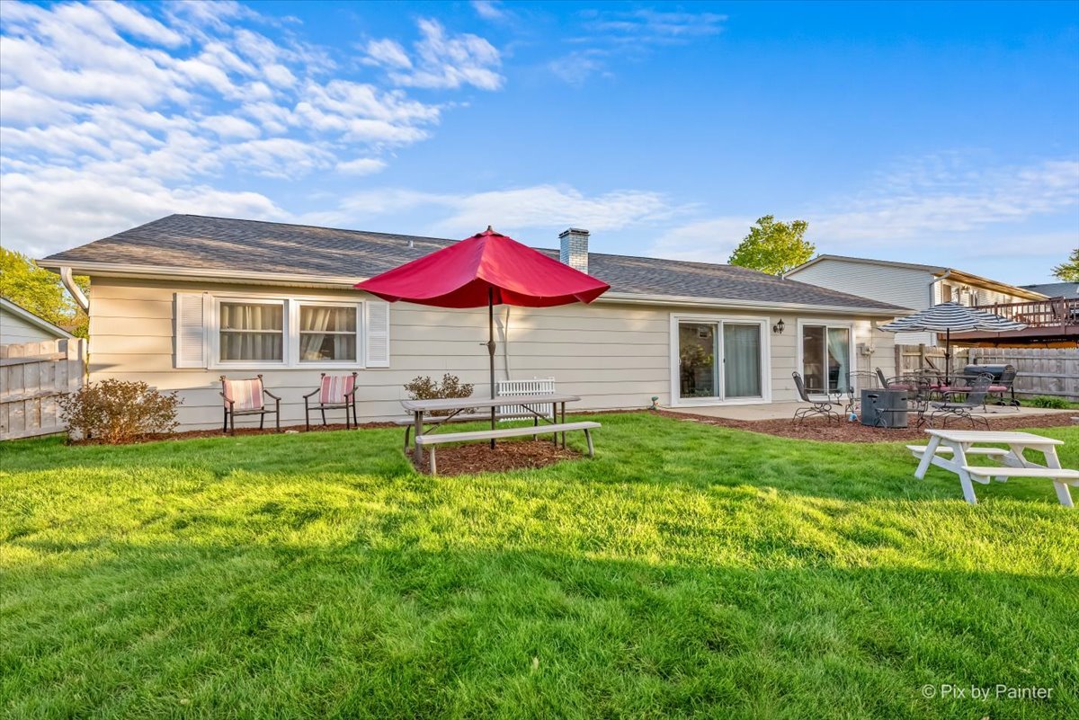 666 Surryse Road Lake Zurich IL 60047