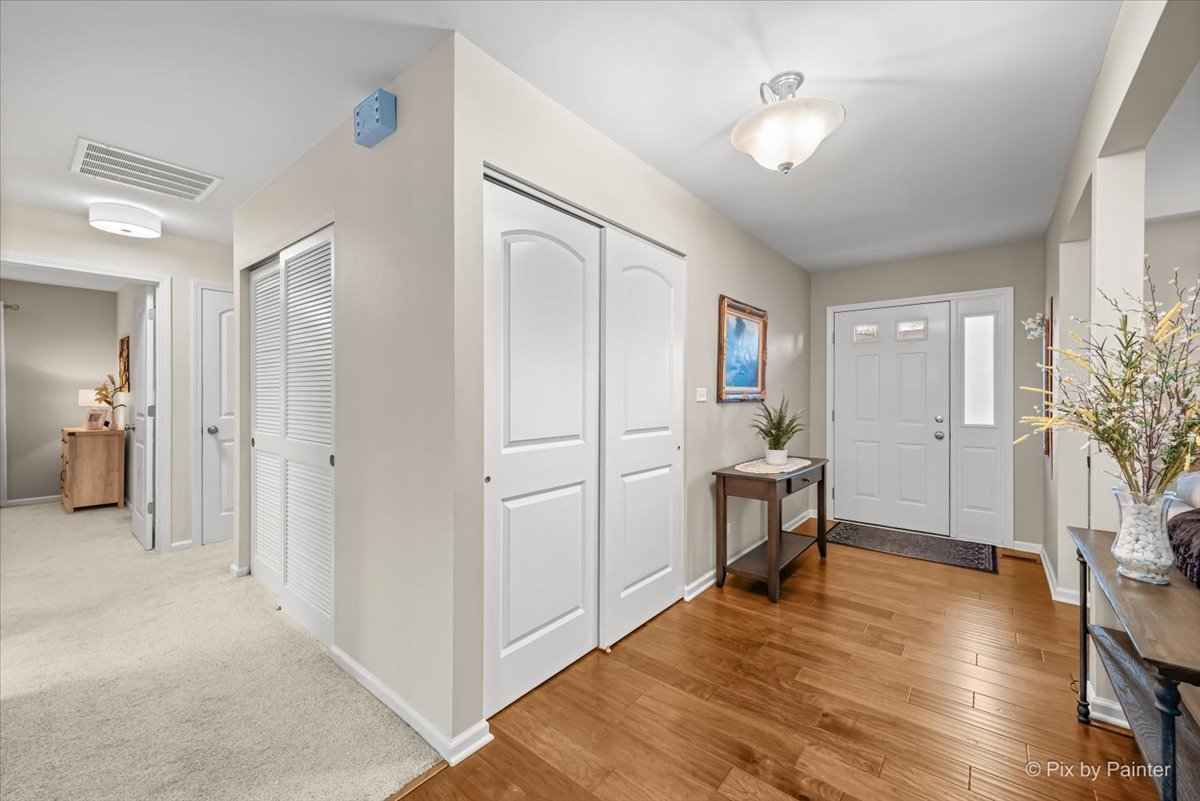 666 Surryse Road Lake Zurich IL 60047