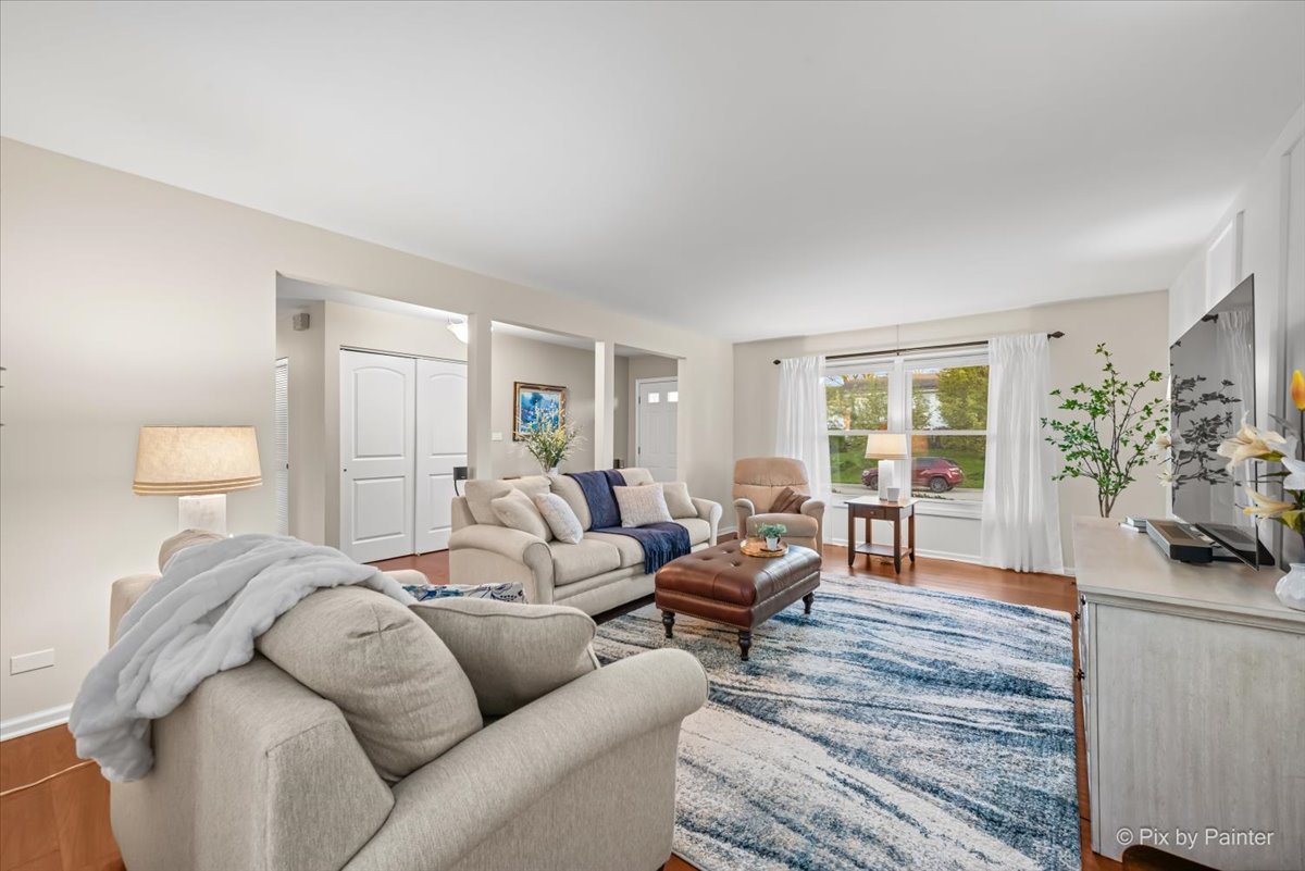 666 Surryse Road Lake Zurich IL 60047